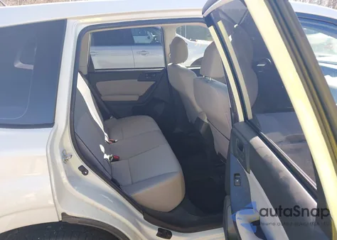 2015 Subaru Forester 2.5I z USA, uszkodzony, nr VIN JF2SJAAC4FG572212